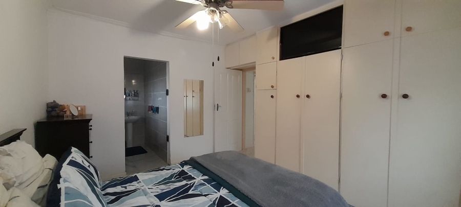 4 Bedroom Property for Sale in Gordon Strand Estate Western Cape